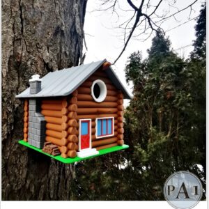 Log Cabin Birdhouse